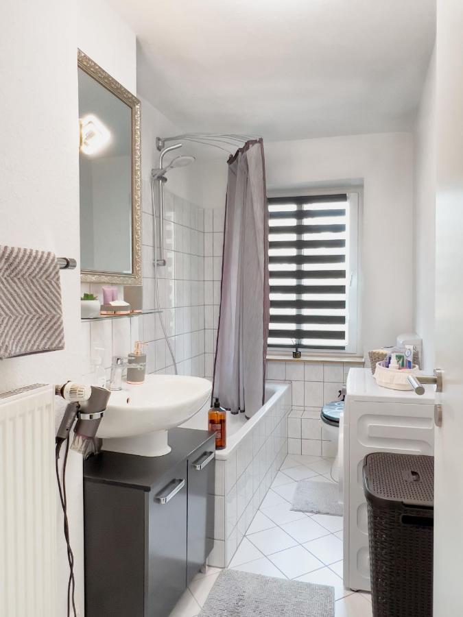 Schoene Helle & Gemuetliche Wohnung In Altstadtnaehe Erfurt Phòng bức ảnh