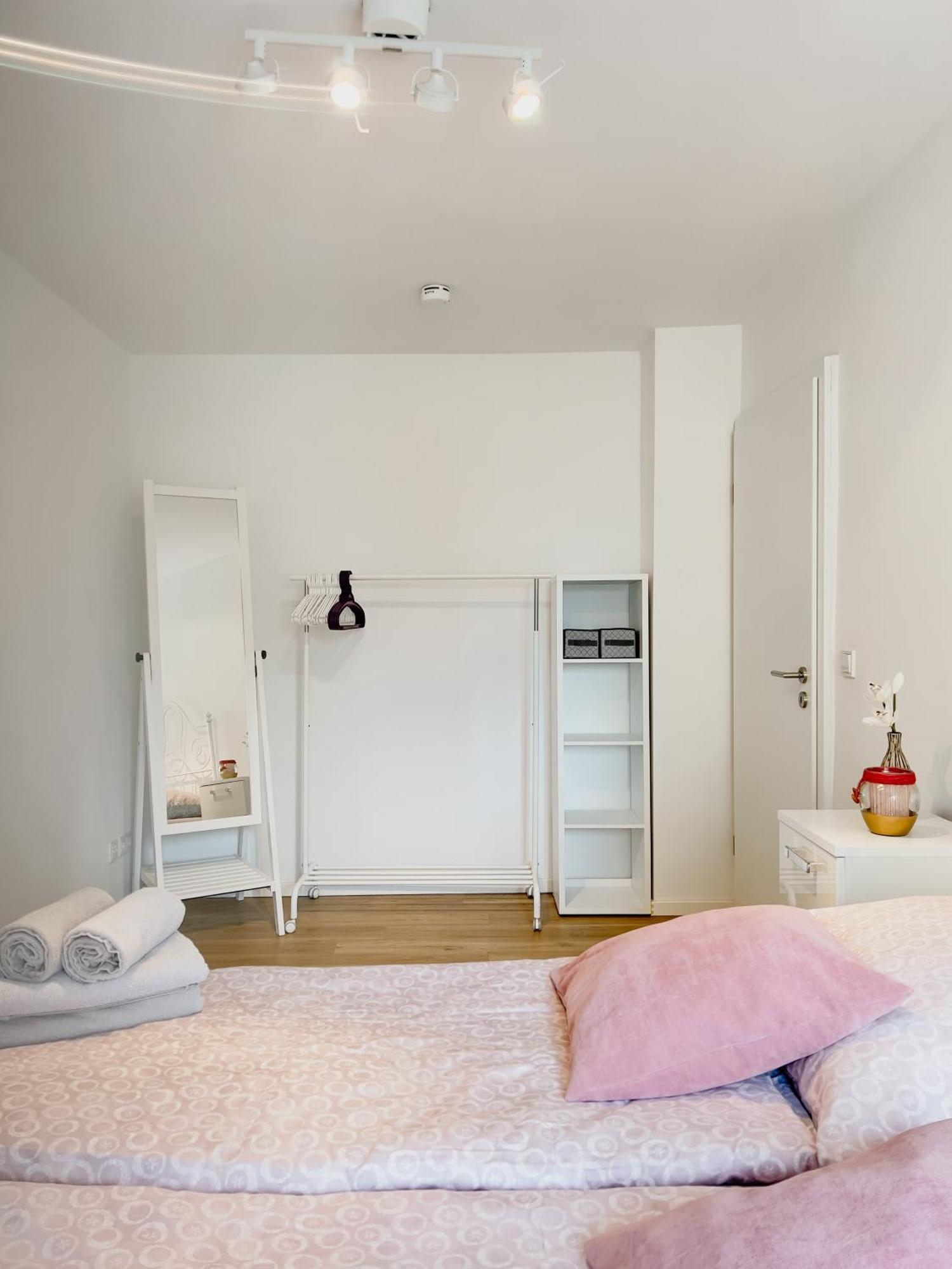 Schoene Helle & Gemuetliche Wohnung In Altstadtnaehe Erfurt Phòng bức ảnh